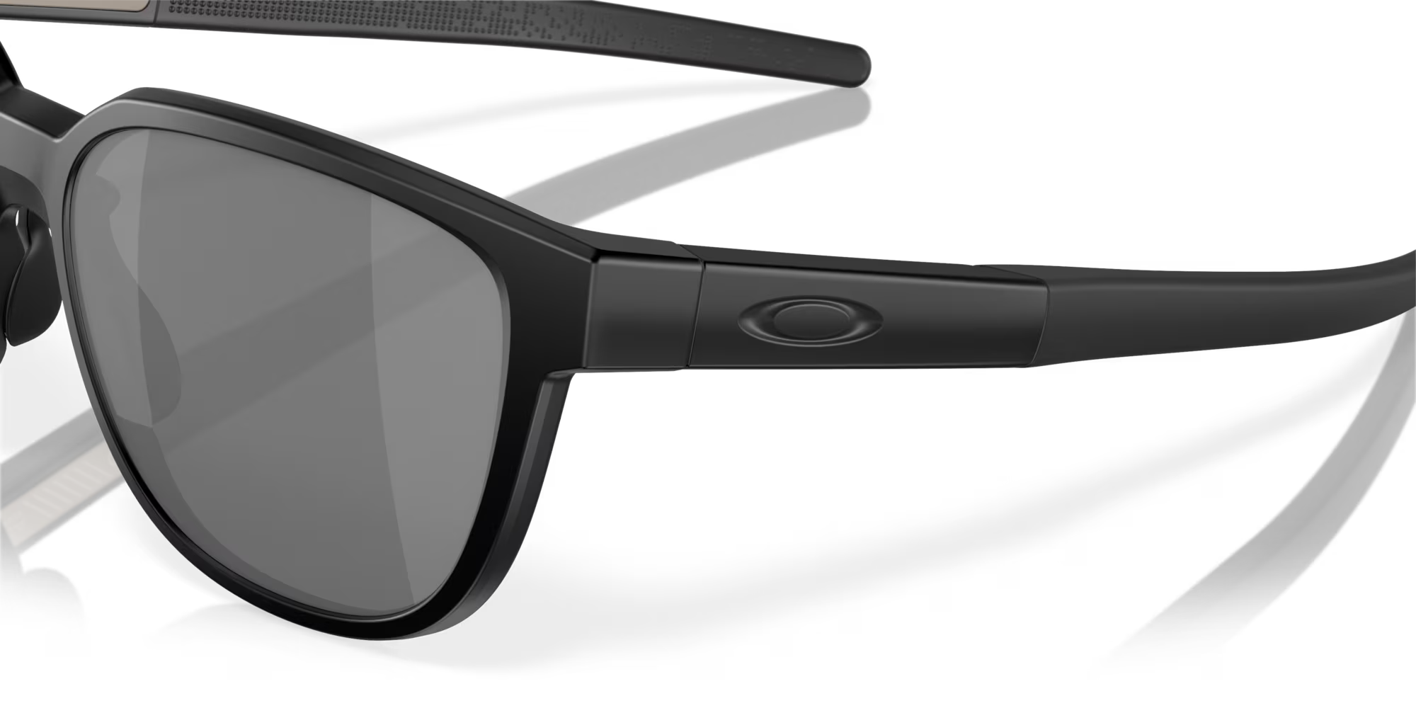 โอ๊คเล่ Oakley รุ่น SI Actuator Mt Blk w/ Prizm Bik เห็นขาแว่นตาชัดเจน