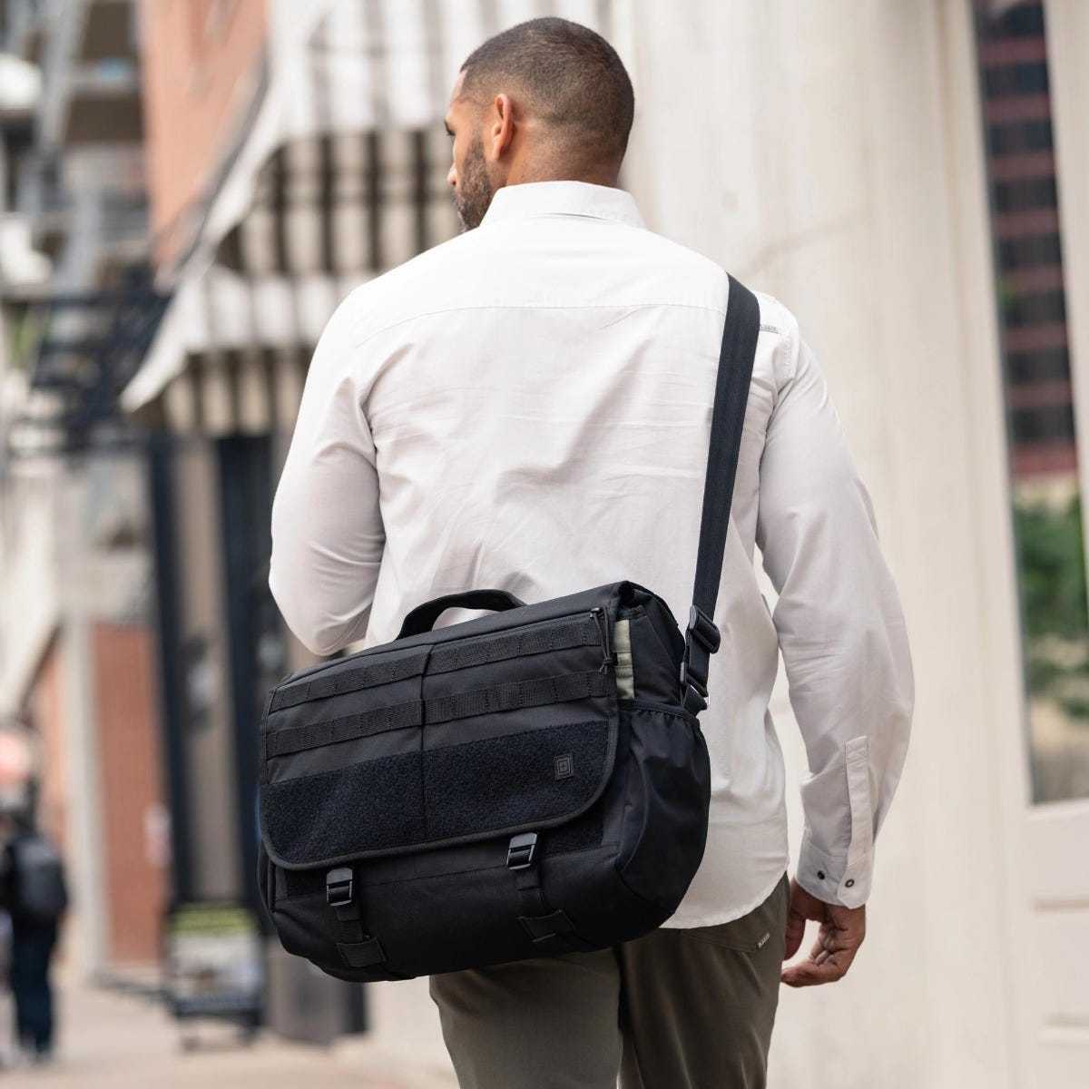 กระเป๋าเมสเซนเจอร์ 5.11 Overwatch Messenger 18L กระเป๋าใส่เอกสาร สะพายไหล่