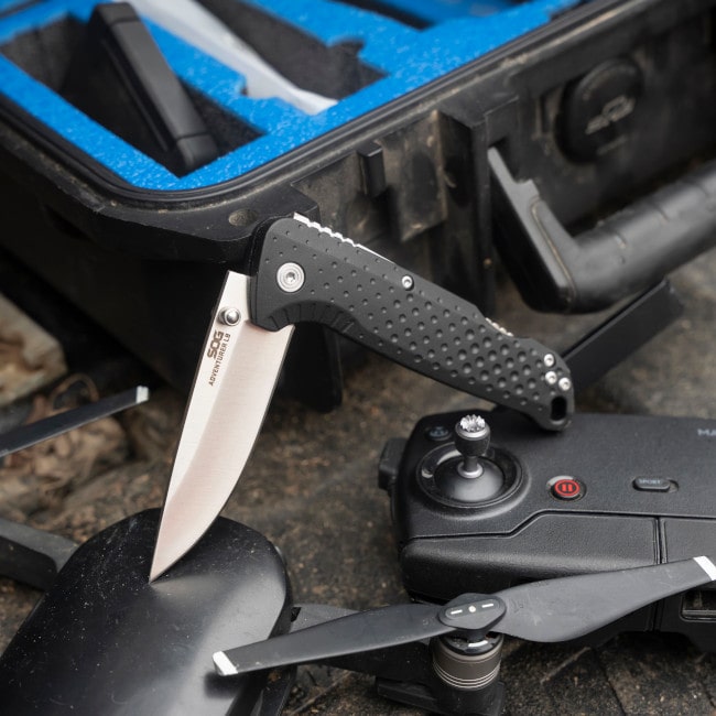 SOG Adventurer LB - Black + Satin