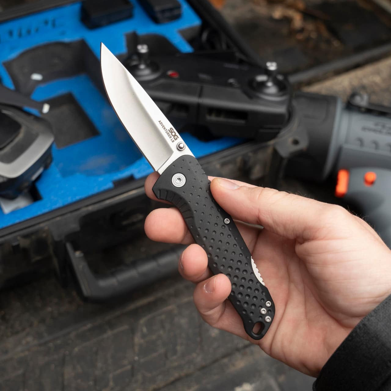 SOG Adventurer LB - Black + Satin
