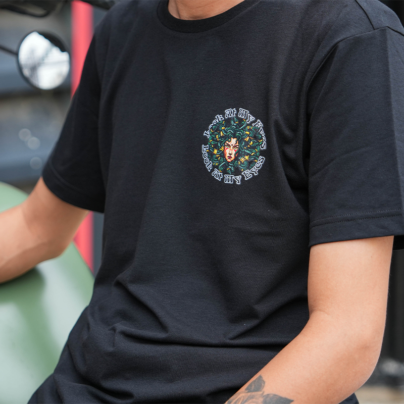 เสื้อยืดสกรีนลาย VALOR PX - Look at My Eyes T-Shirt เสื้อใส่เที่ยว ลายกราฟฟิค