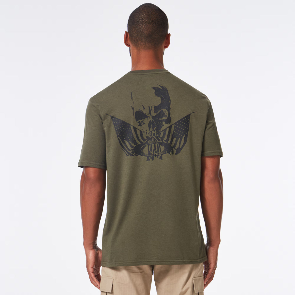 OAKLEY SI SI Oakley Brave Tee เสื้อคอกลมสีน้ำตาล มาตรฐานระดับทหาร ลายเท่ มุมมองภาพจากด้านหลัง