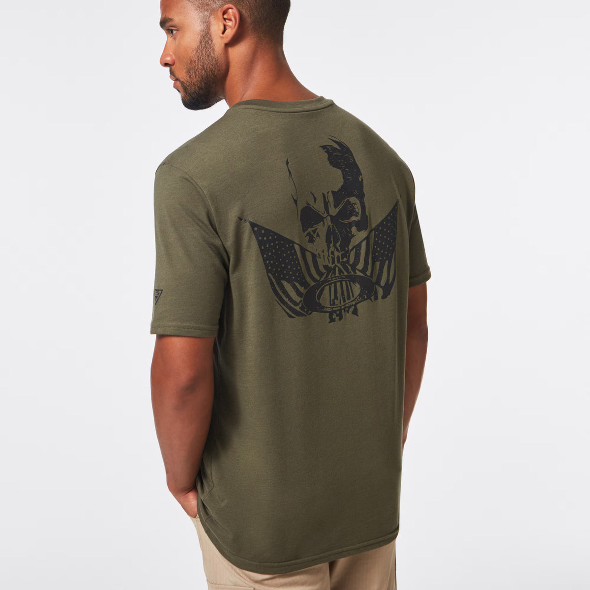 เสื้อคอคลม เสื้อยืด OAKLEY SI SI Oakley Brave Tee