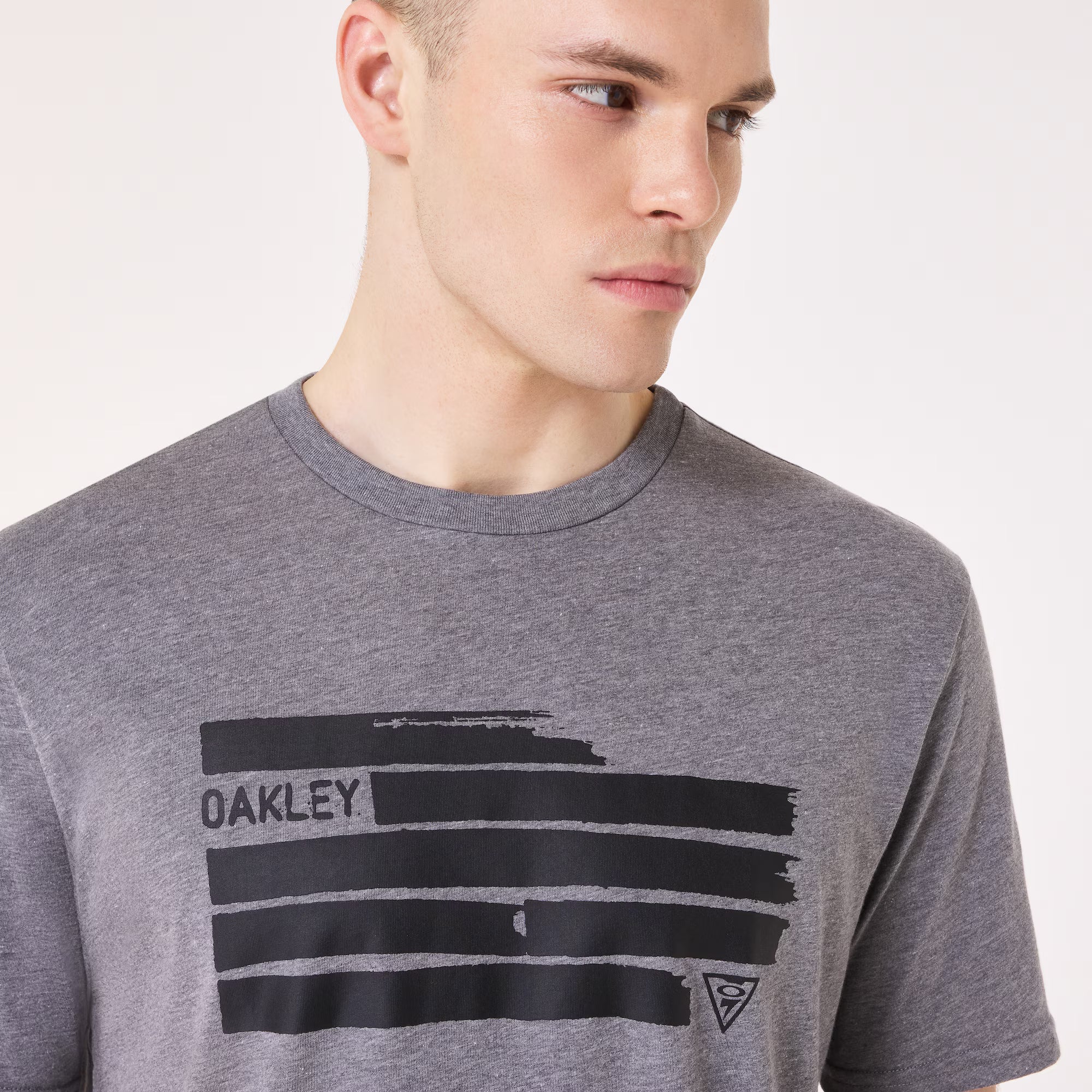 เสื้อสีเทาลาย Oakley รุ่น SI Shadow Flag