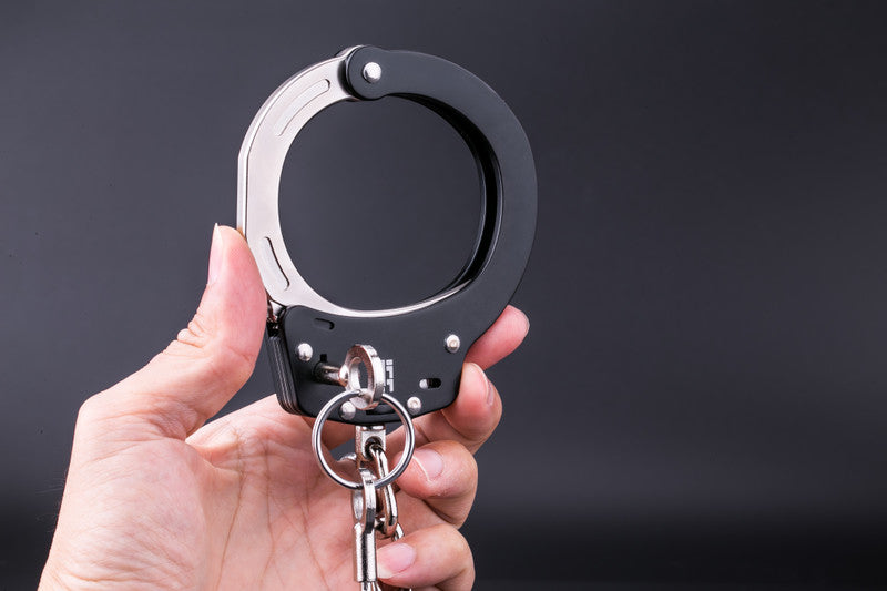 Nextorch HC10 Metal Handcuffs with chain connection