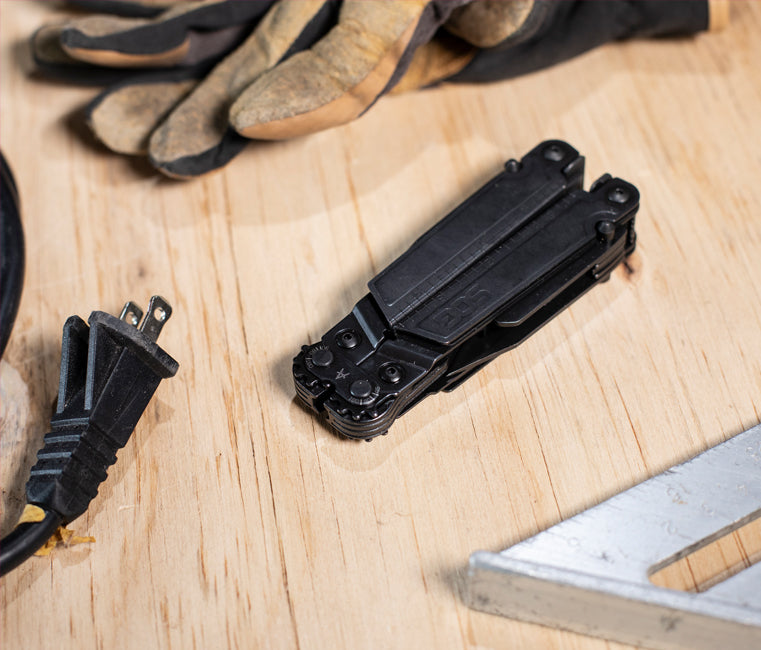 SOG PowerAccess Assist MT - Black, Daily Multi-Tool