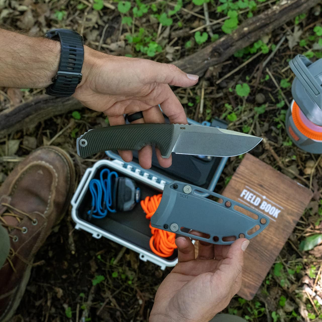 SOG Tellus FX - Olive Drab, Outdoor Use Fixed Blade Knife