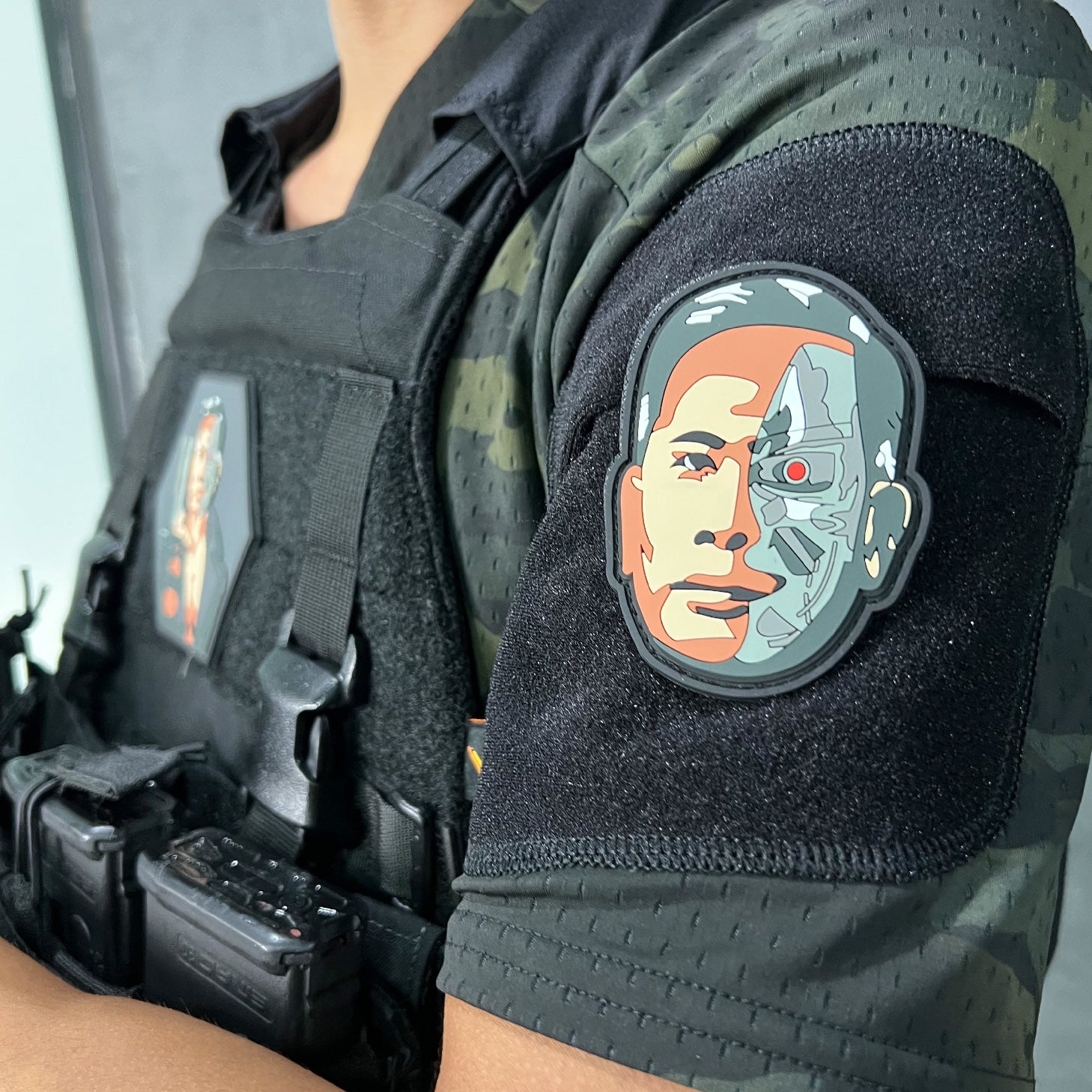 แพทซ์เวลโคร VALOR PX - PVC Patches จอมพล ป. T800 Head - Valor Story อาร์มพีวีซี ติดแขน