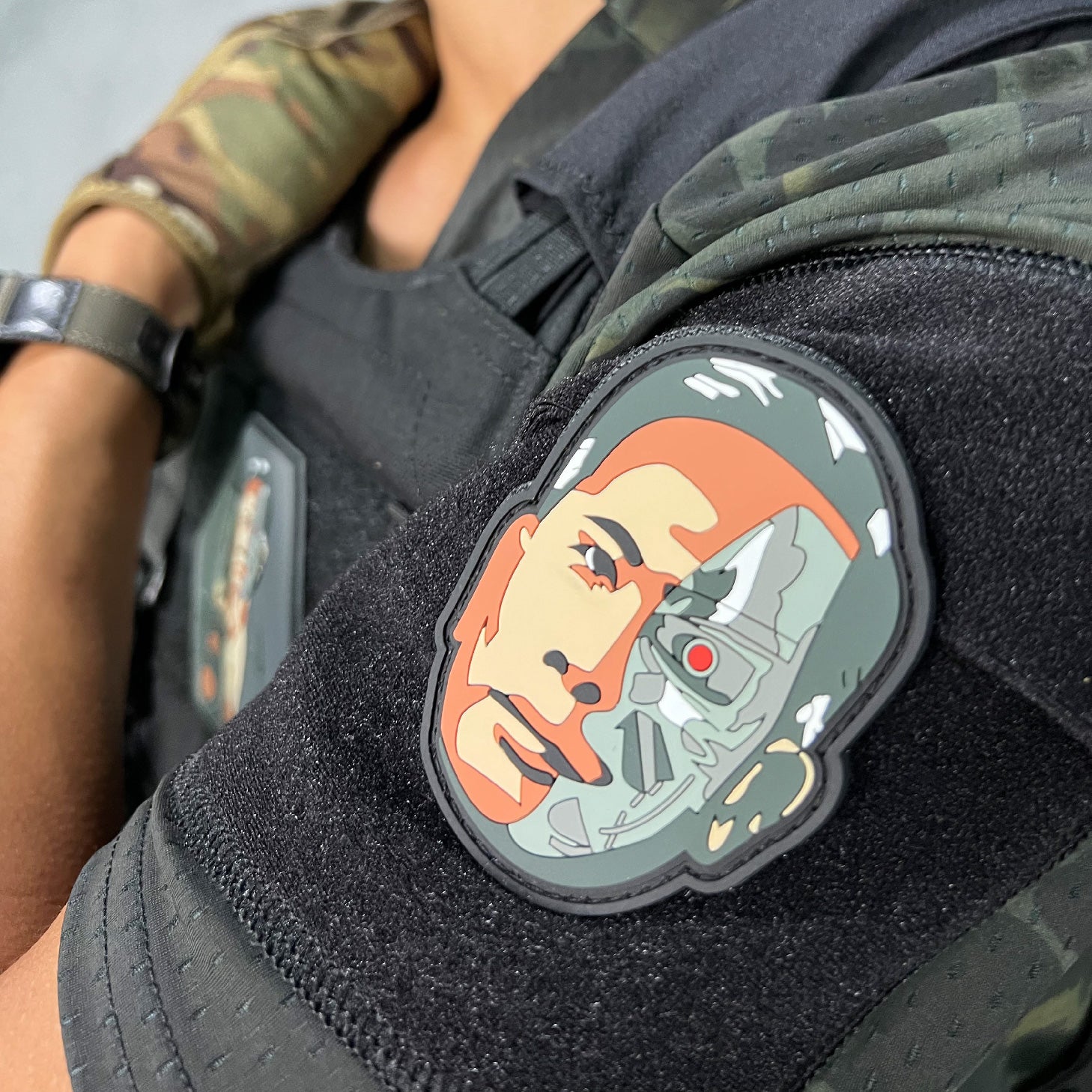 แพทซ์เวลโคร VALOR PX - PVC Patches จอมพล ป. T800 Head - Valor Story อาร์มพีวีซี ติดแขน