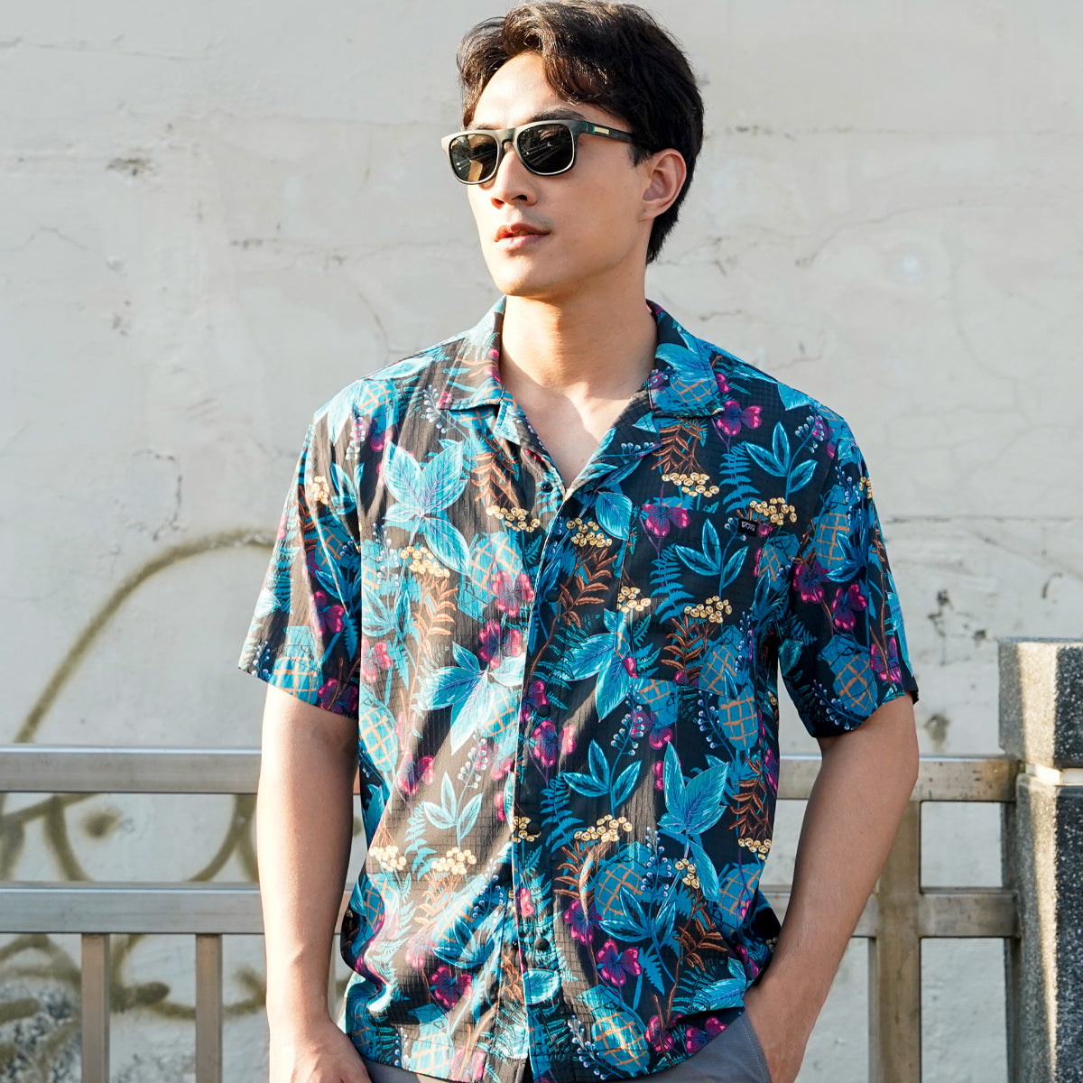 VALOR PX - Flower Bomb Hawaii Shirt