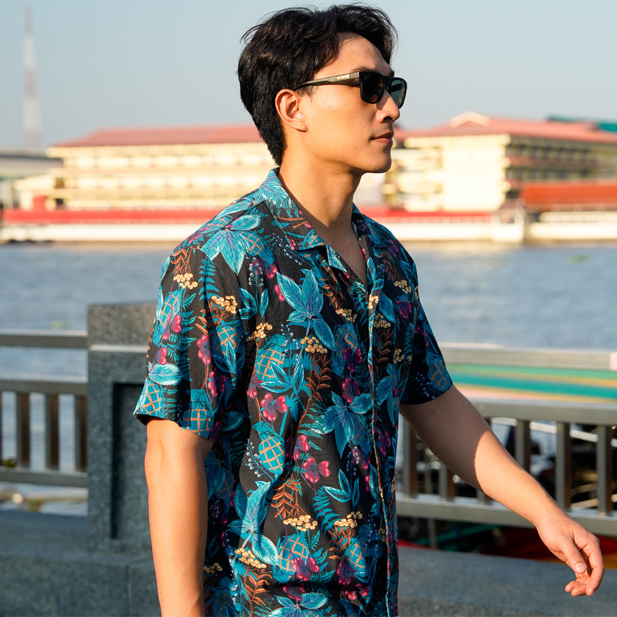 VALOR PX - Flower Bomb Hawaii Shirt