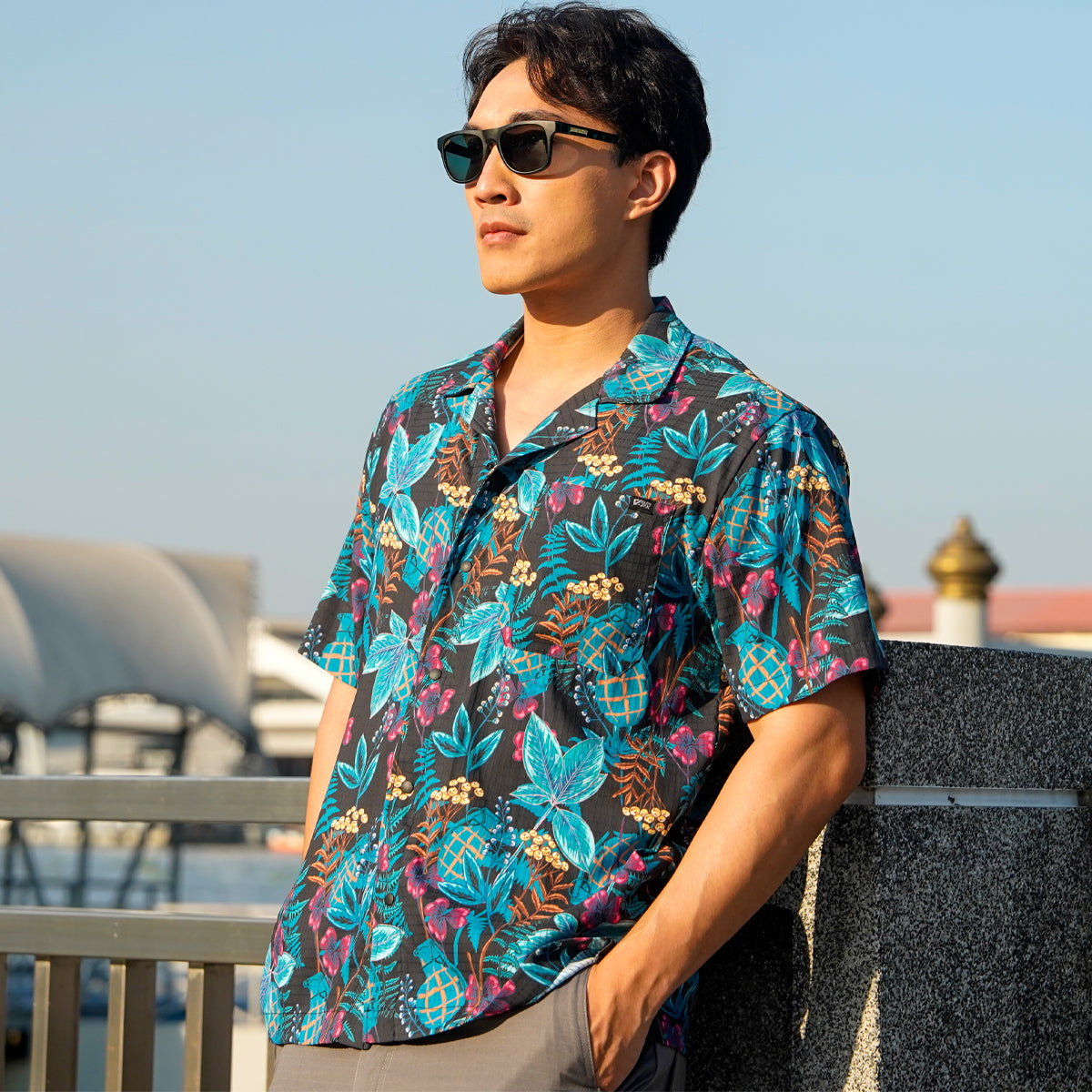 VALOR PX - Flower Bomb Hawaii Shirt