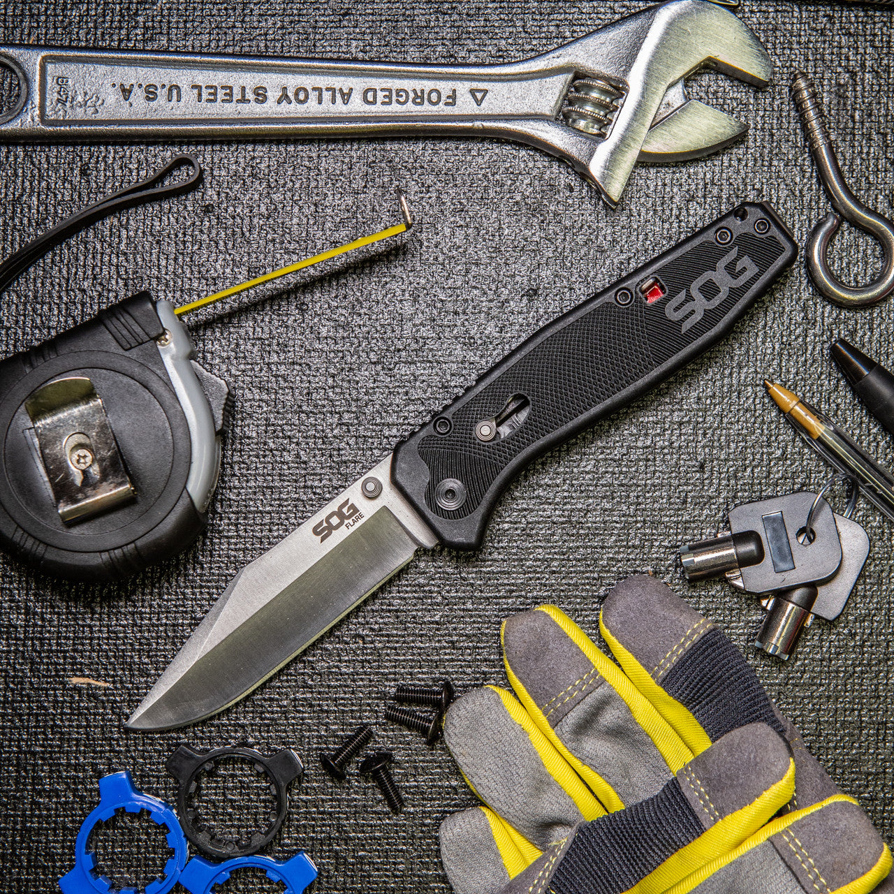 SOG FLARE, Daily Carry Assisted Knife
