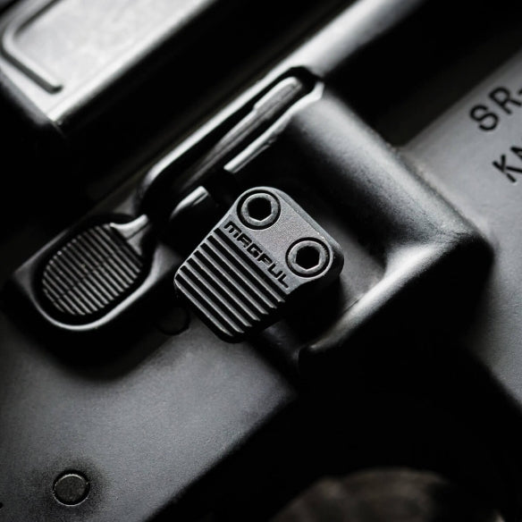 อุปกรณ์แต่งปืน Magpul - Magpul® Enhanced AR Magazine Release สำหรับแต่งแม็กกาซีน