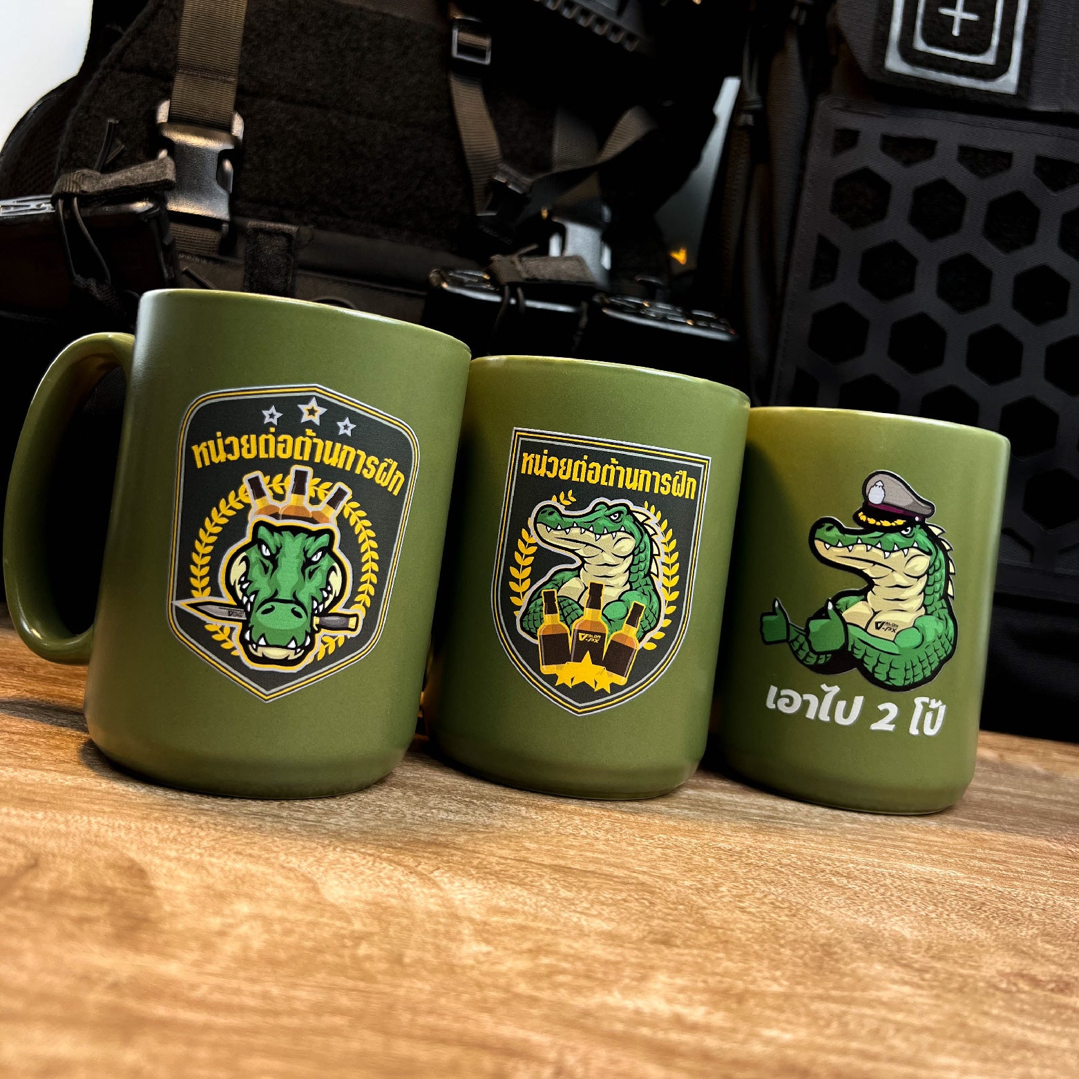 หรวจลาว Ceramic Mug แก้วกาแฟ - หน่วยต่อต้านกานฝึก V.2 [Green]