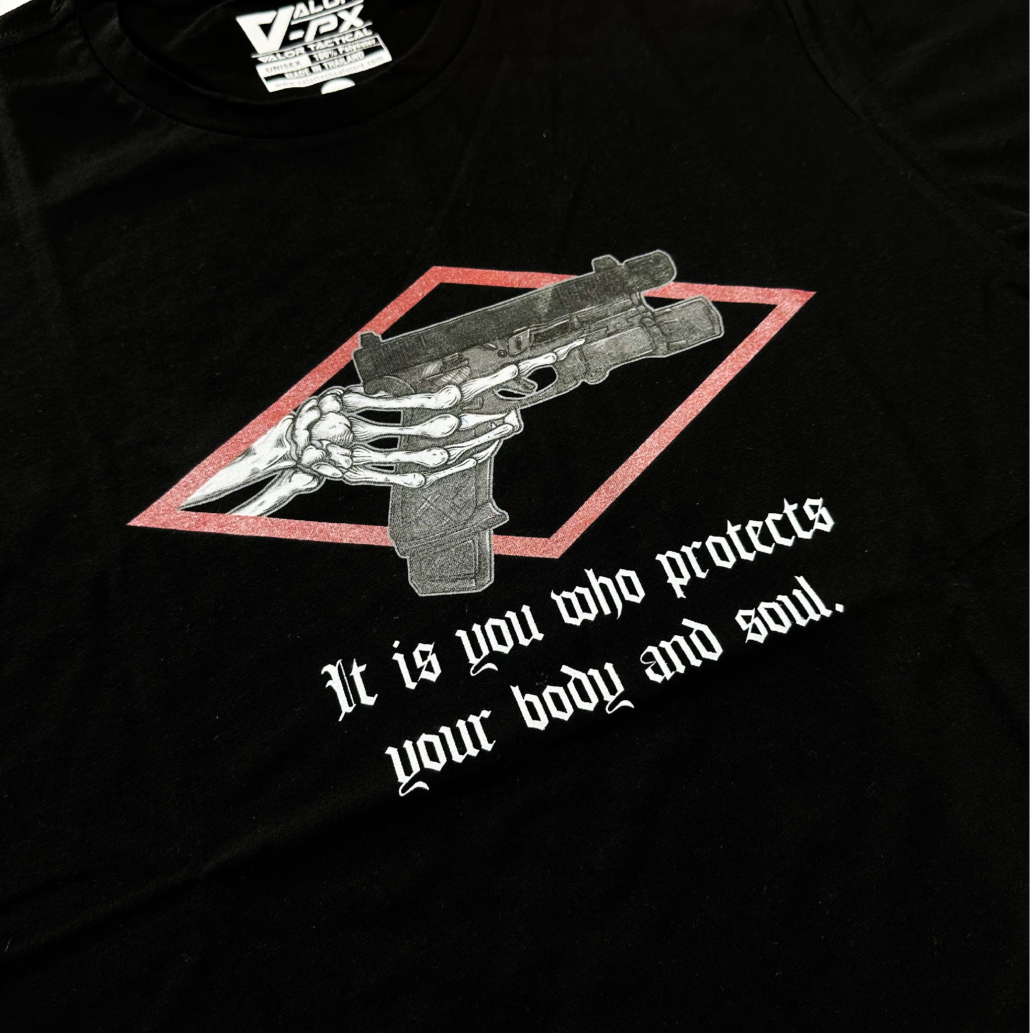 Valor PX It is you who protects your body and soul-T-Shirt