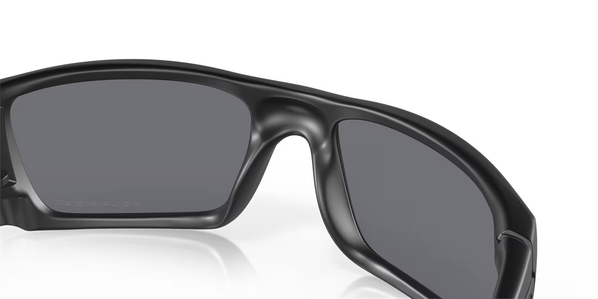 Oakley แว่นตา Fuel Cell Matte Black w/Grey Polarized สีดำ และสีเทา 