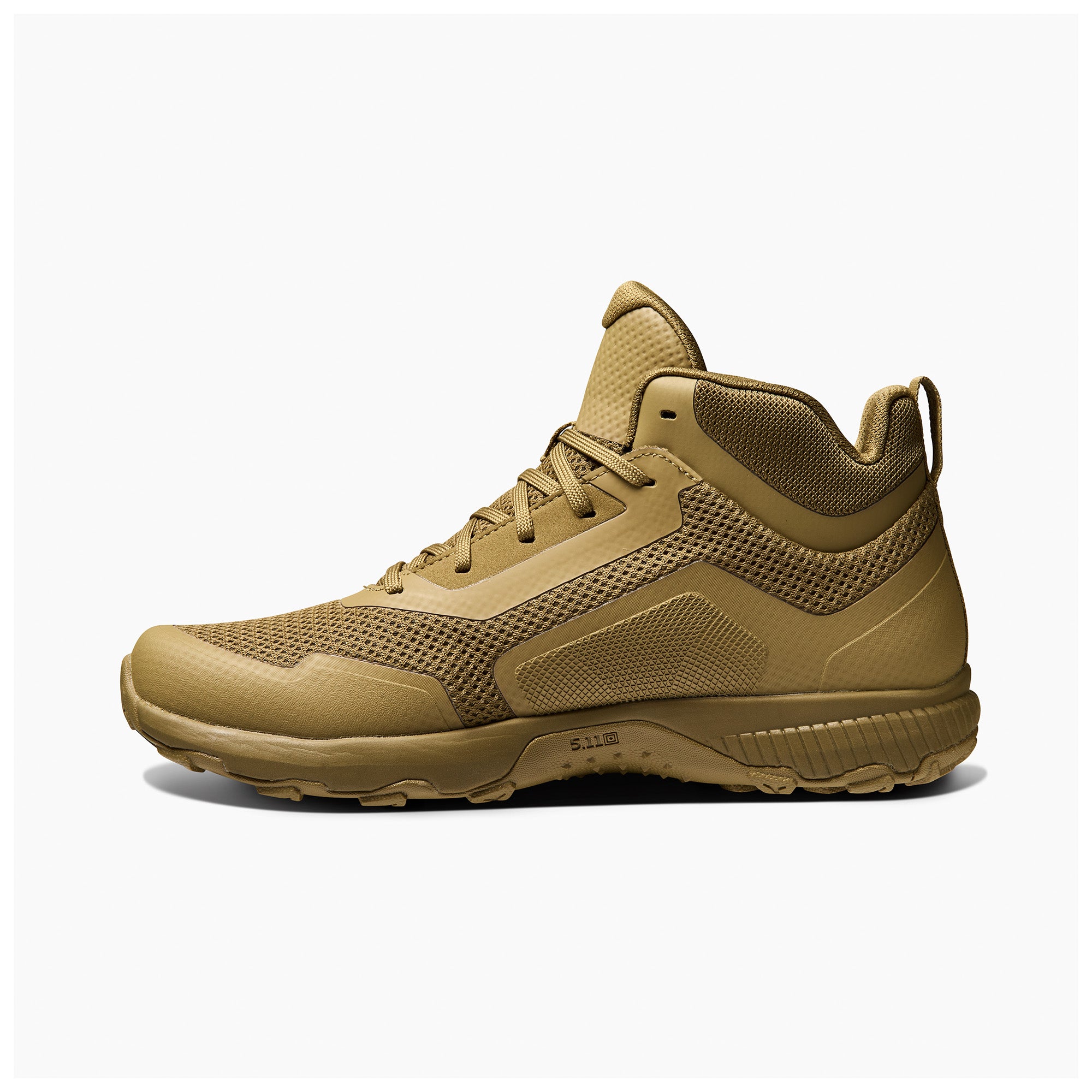 รองเท้าเดินป่า 5.11 A/T™ Trainer Mid 2.0