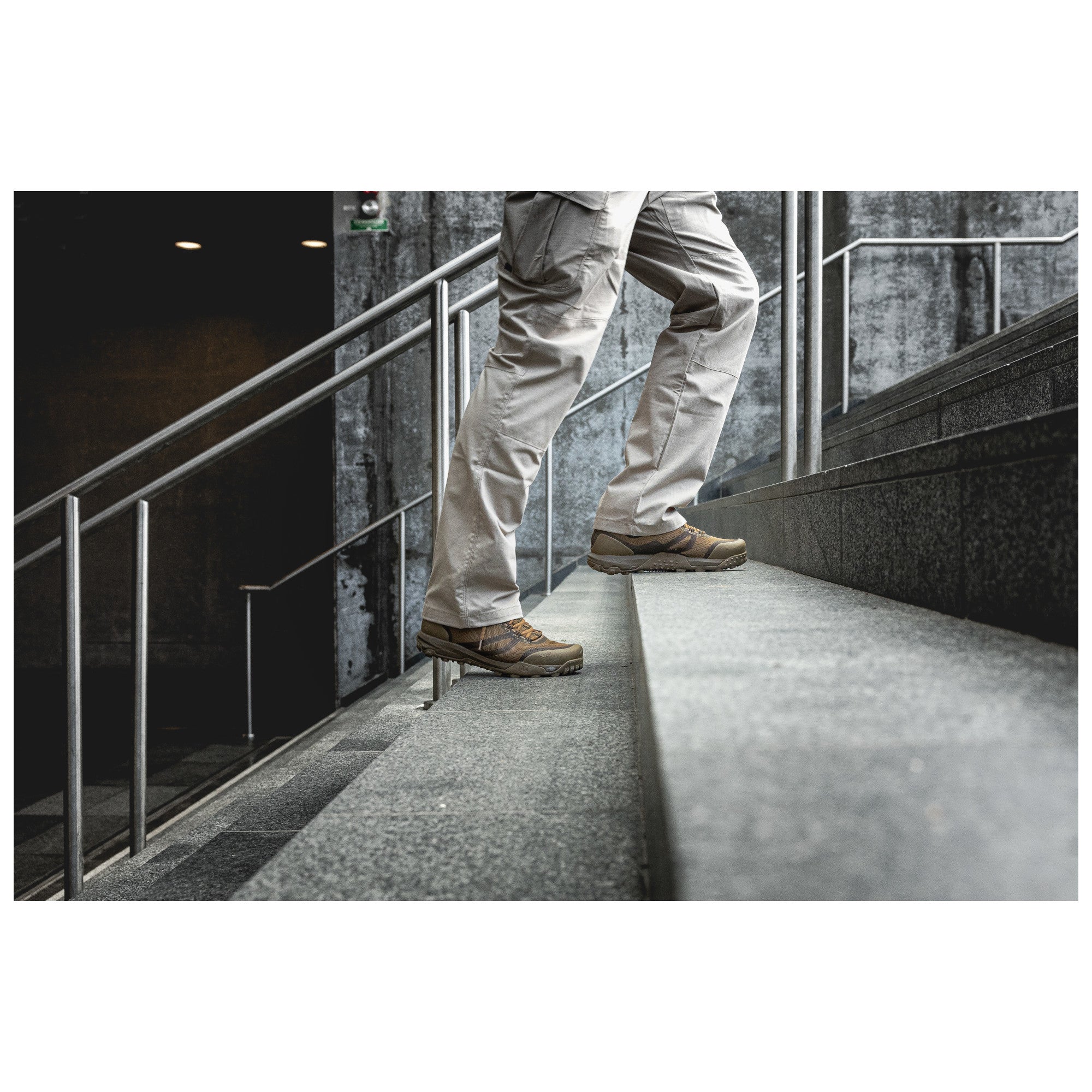 กางเกงขายาว 5.11 Men's Straight Fit Ridge Cargo Pant