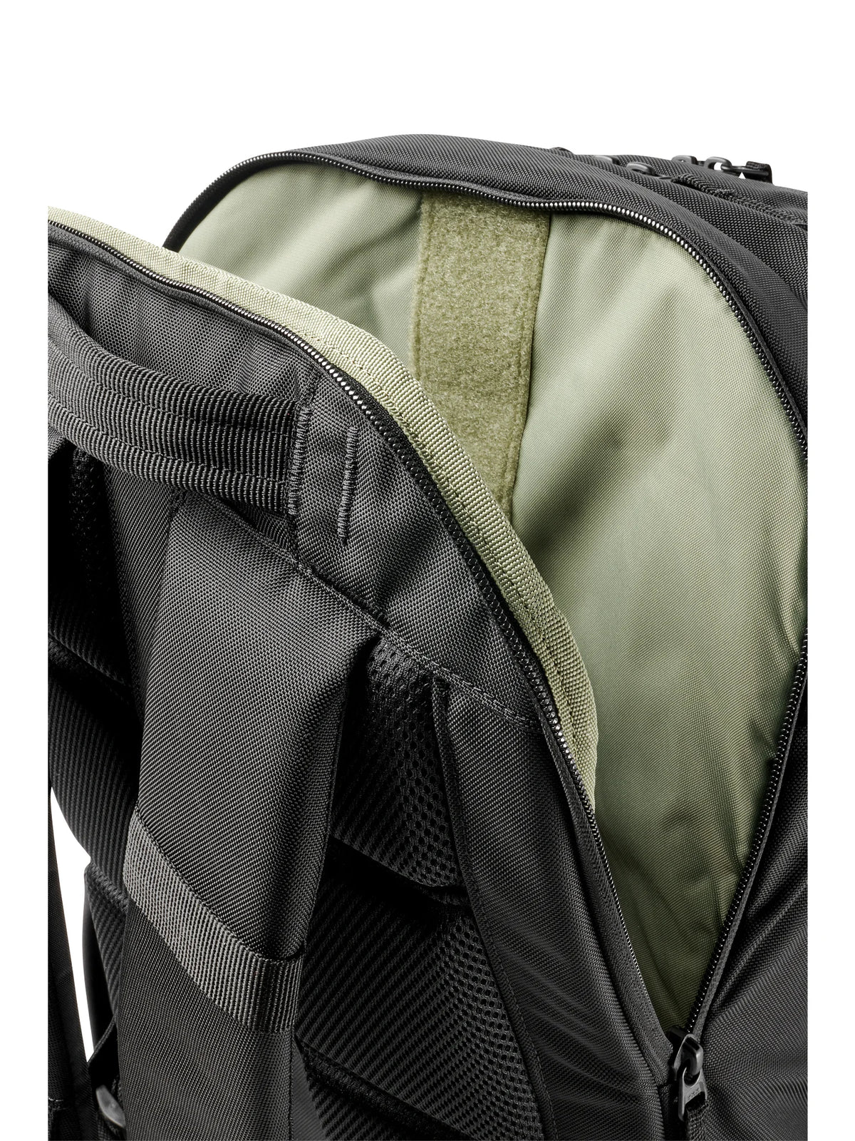 กระเป๋ายุทธวิธีมาตรฐาน 5.11 รุ่น LVC48 Backpack สีดำทรงมาตรฐาน