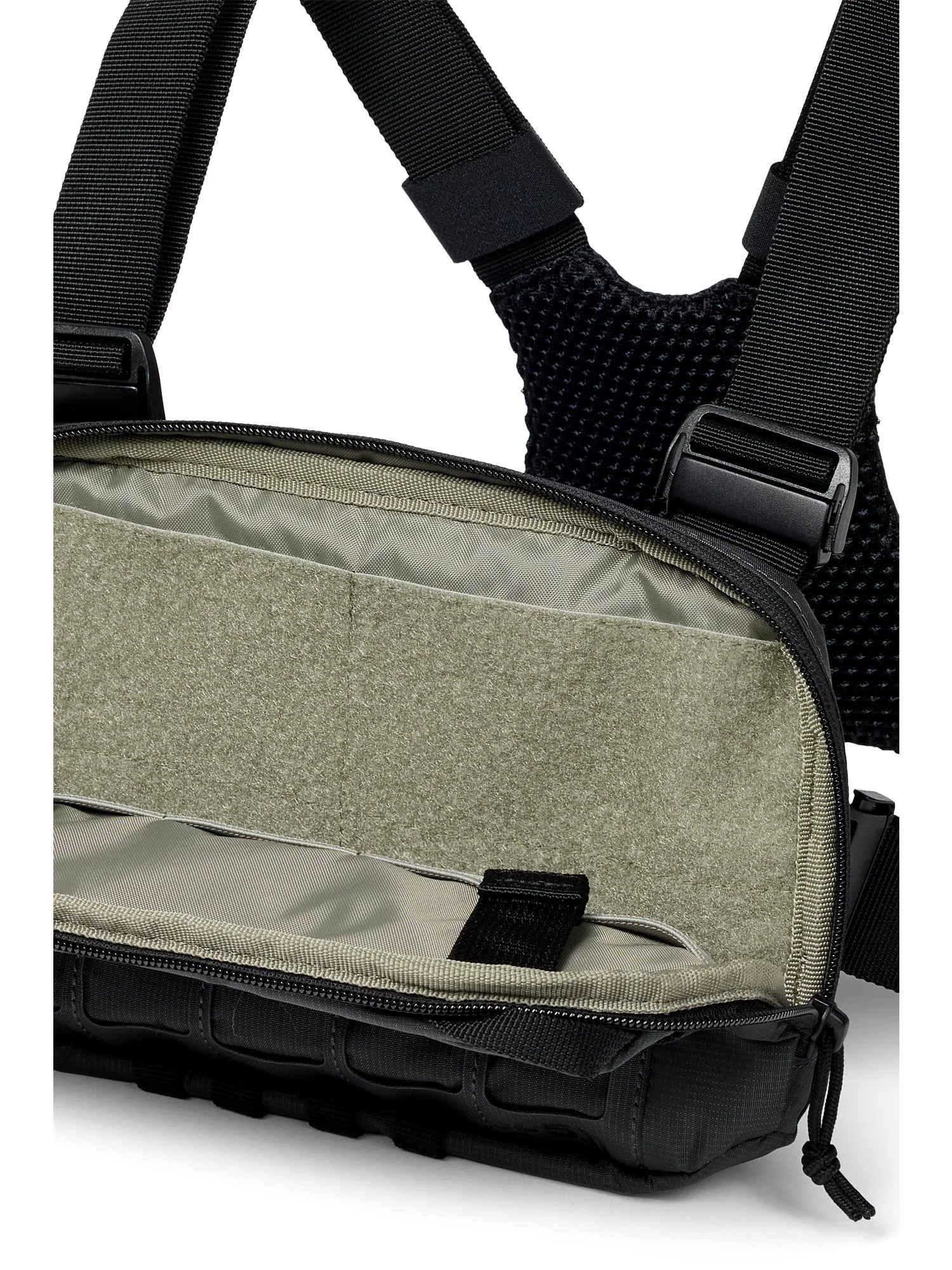 5.11 กระเป๋าสีดำ มุมมองเห็น สีดำจัดเจน Skyweight Survival Chest Pack