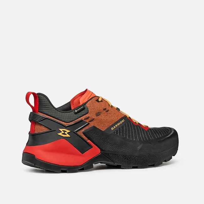 GARMONT - 9.81 ONYX GTX [Raven Black/Firecracker Orange]