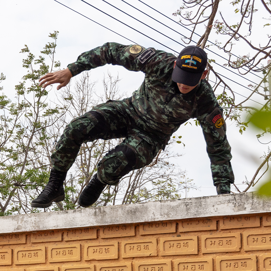 GARMONT - T8 BIFIDA BE WIDE [Black]