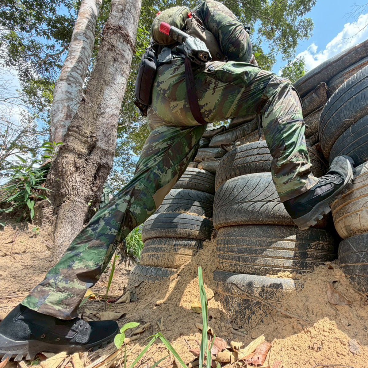 GARMONT - T8 BIFIDA BE WIDE [Black]