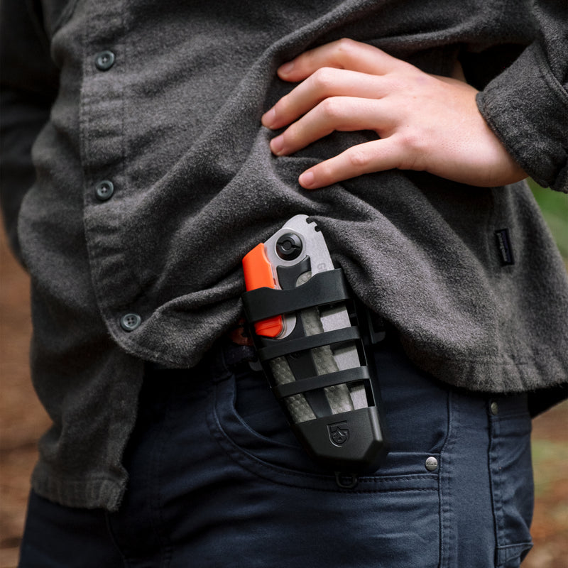 GEAR AID - SKARA Camp Saw with Sheath