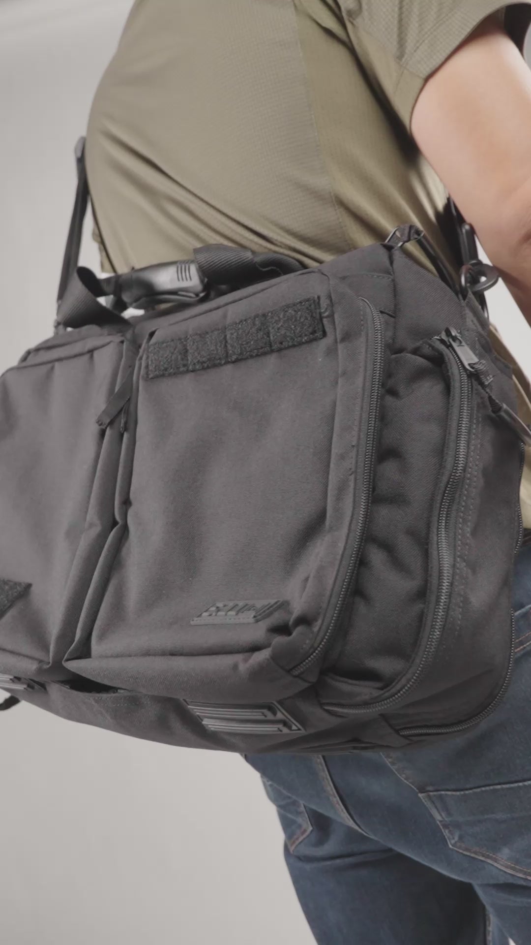 คลิปวิดีโอ แนะนำสินค้า 5.11 Tactical กระเป๋าทางทหารมาตรฐานยุทธวิธี Side Trip™ Briefcase 32L กระเป๋าขนาด 32 ลิตรสีดำ วิดีโอแนะนำสินค้า