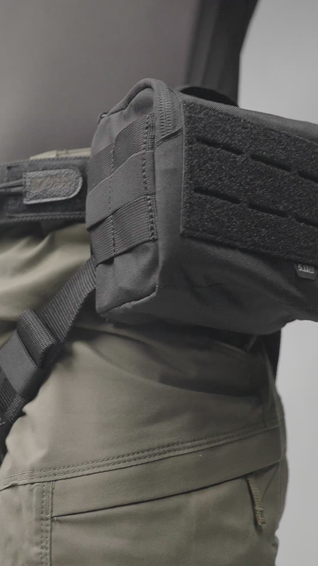 คลิปวิดีโอแนะนำสินค้า 5.11 6 Round Grenade Pouch รูปเห็นสินค้าชัดจน ใช้สำหรับใส่ลูกกระสุน และลูกระเบิด คลิปแนะนำสินค้า