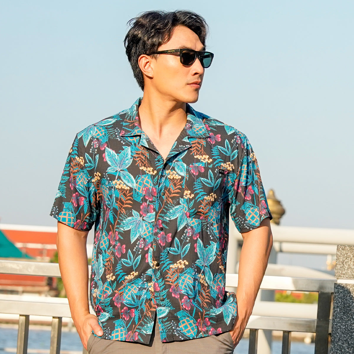 VALOR PX - Flower Bomb Hawaii Shirt