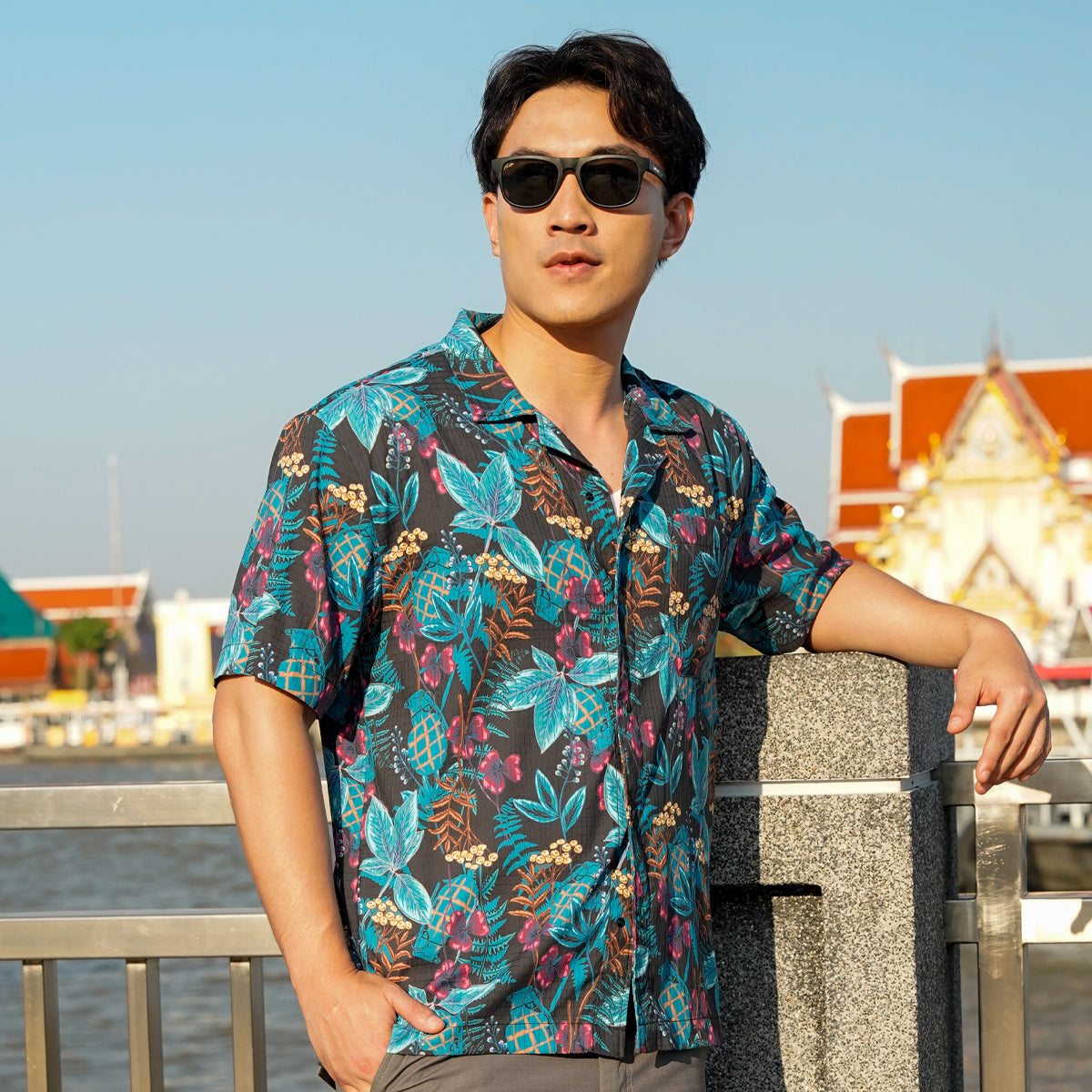 VALOR PX - Flower Bomb Hawaii Shirt